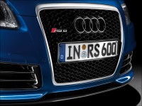 Audi_rs6_avant_desktop_wallpapers_1024x768_2.jpg